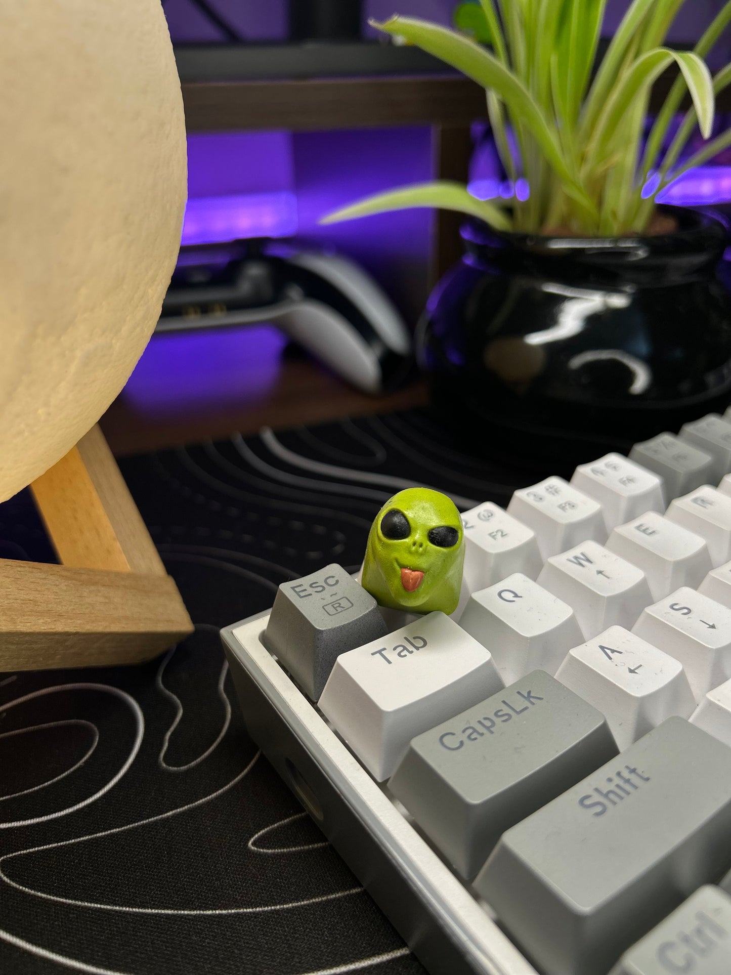 🎁 ALIEN INVASION (100% off)